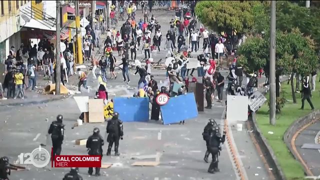 La communauté internationale dénonce la violence de la répression en Colombie [RTS]