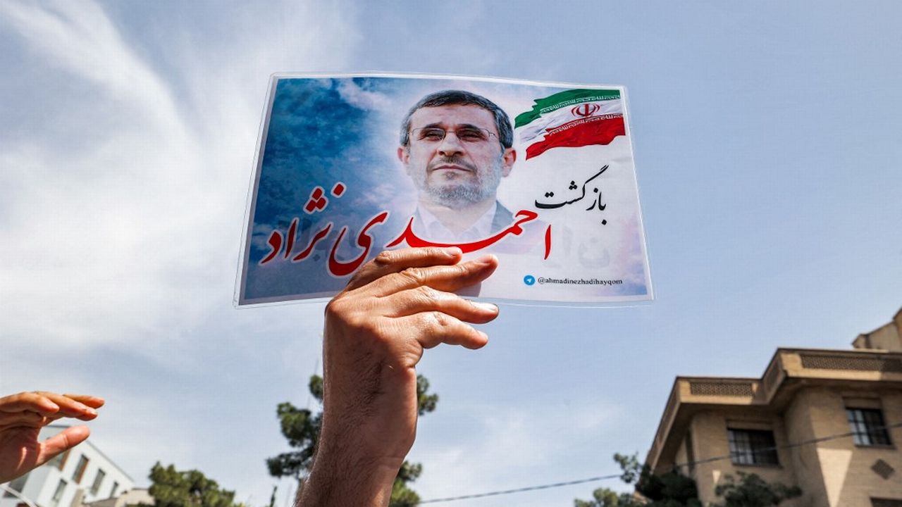 La candidature de l'ancien président Mahmoud Ahmadinejad a été rejetée. [Atta Kenare - AFP]