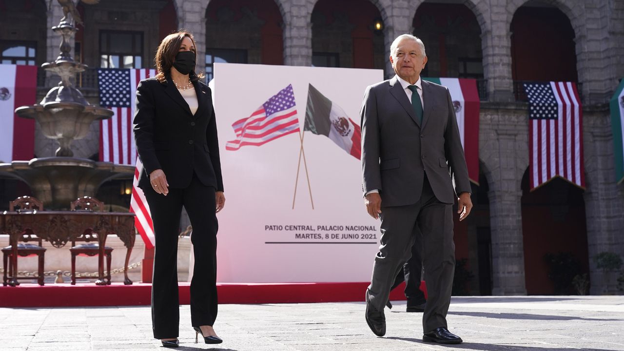 La vice-présidente des Etats-Unis Kamala Harris a rencontré le président mexicain Andres Manuel Lopez Obrador à Mexico. [Jacquelyn Martin - Keystone/AP Photo]