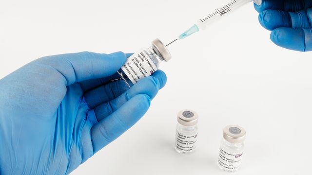 Le panachage vaccinal consiste à faire une première injection avec un vaccin A et le rappel avec un vaccin B.
oieraso
Depositphotos [oieraso - Depositphotos]