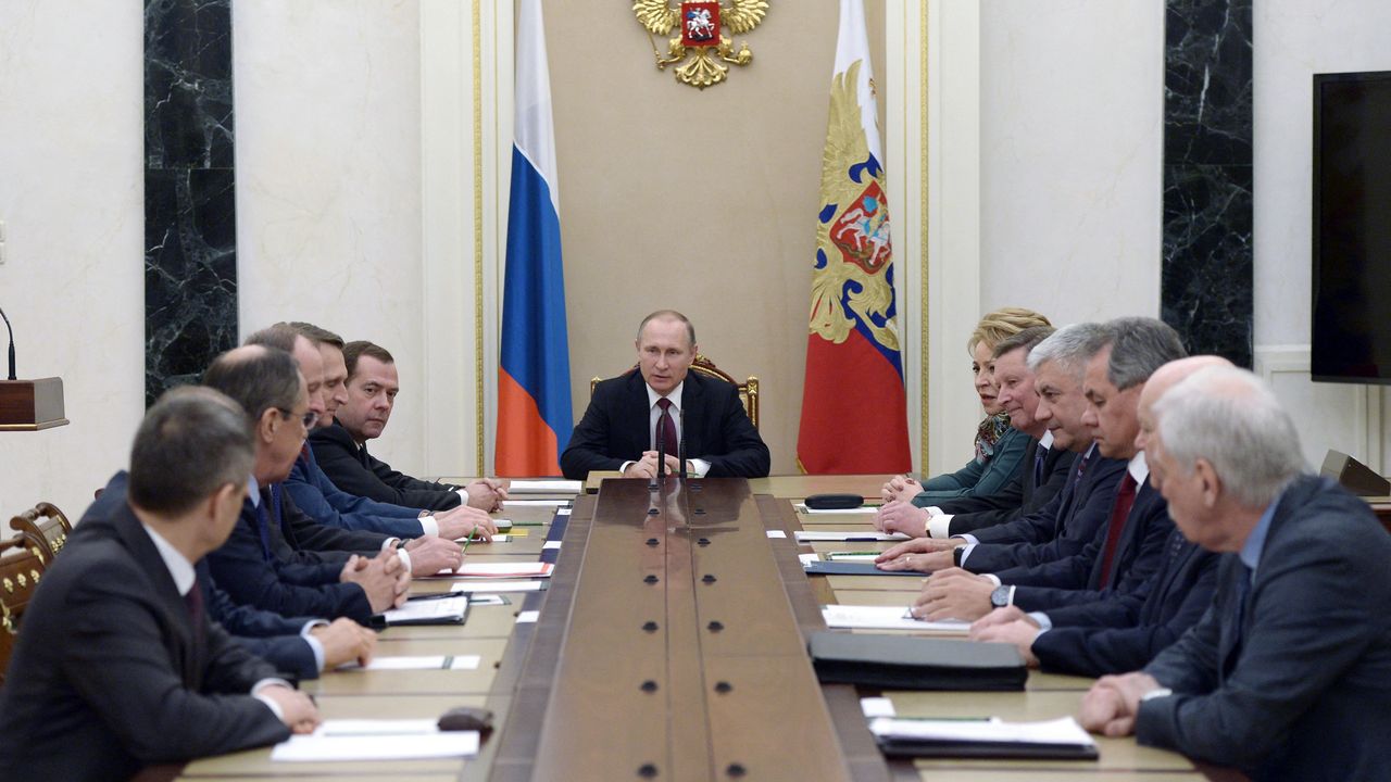 C'est lors de cette réunion du 22 janvier 2016 que Vladimir Poutine aurait officiellement lancé la campagne russe d'ingérence dans la présidentielle américaine, selon des documents révélés en 2021. [Aleksey Nikolskyi - Sputnik via AFP]
