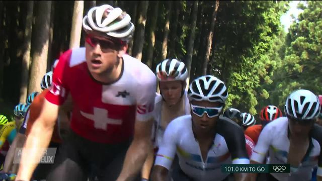 Cyclisme: journée compliquée pour l'équipe suisse, Carapaz vainqueur [RTS]