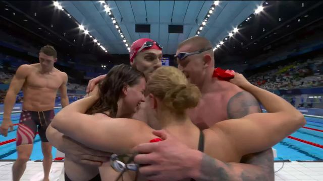 Natation, finale relais 4x100m 4 nages mixte: la Grande-Bretagne survole la course avec un nouveau record du monde [RTS]
