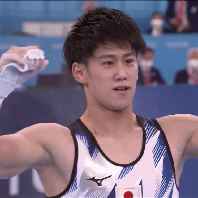 Moment Médaille  Tokyo 2020: Gymnastique artistique - Barre fixe (H) - D  Hashimoto (JPN)