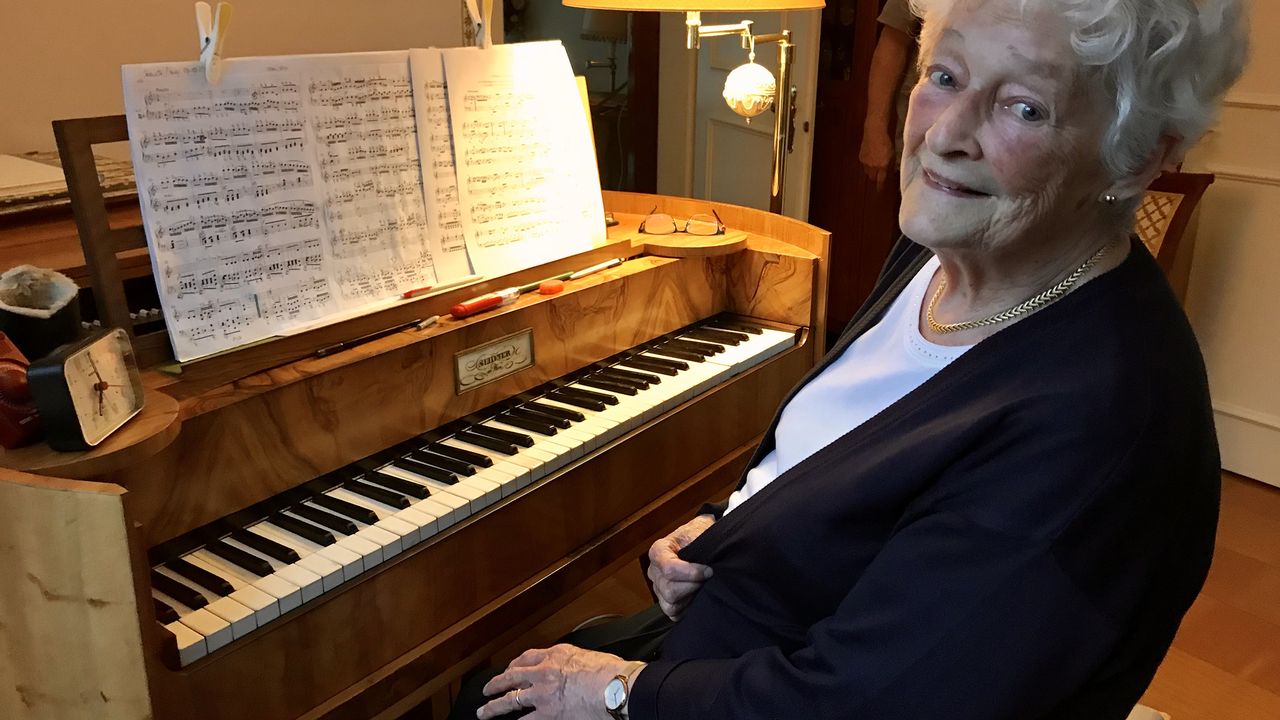 Trudelies Leonhardt, pianiste experte en instruments anciens. [Yves-Alain Cornu - RTS]