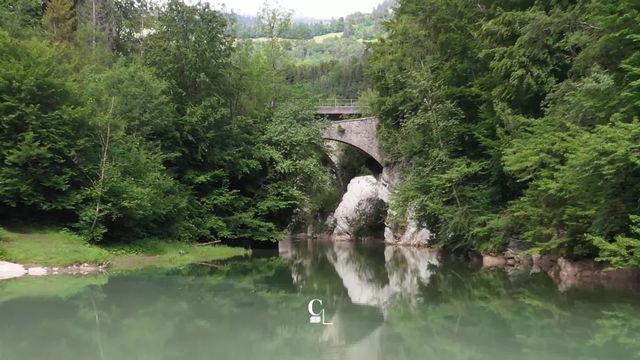 L'eau en Haute Gruyère - Les ponts de l'Intyamon. [RTS]