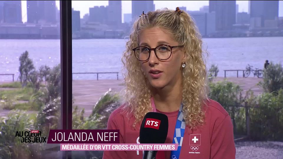 Interview de Jolanda Neff, médaillée d'or au VTT Cross Country [RTS]