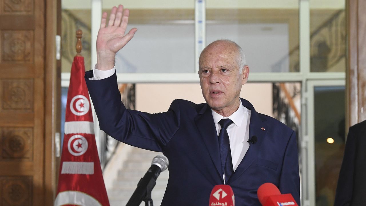 Le président Kais Saied a encore renforcé sa mainmise en Tunisie. [Slim Abid - Keystone]