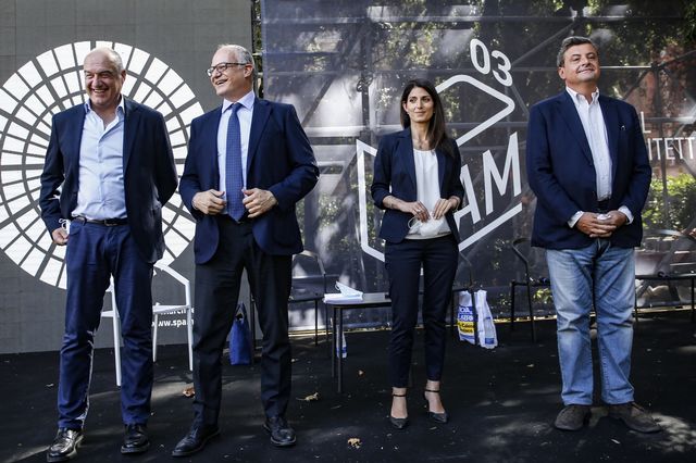 I quattro candidati sindaco di Roma (da sinistra a destra): Enrico Michetti, Roberto Gualtieri, Virginia Raggi e Carlo Calenda. [Fabio Frustaci - Keystone]