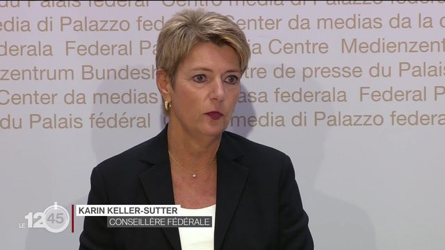 La conseillère fédérale Karin Keller-Sutter est entrée en campagne contre l'initiative qui demande le tirage au sort des juges fédéraux [RTS]