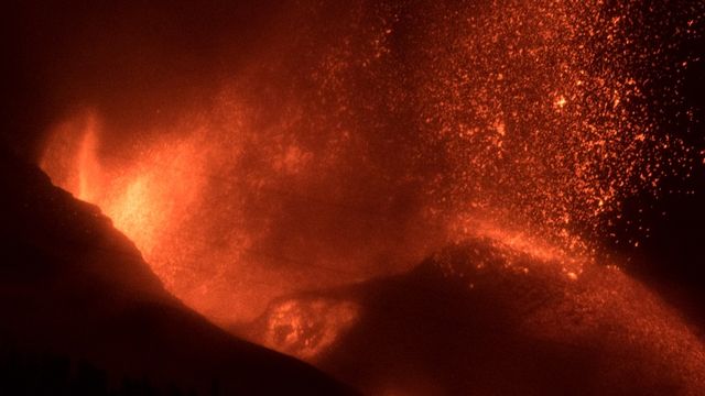 Le volcan Cumbre Vieja sur l'île espagnole de la Palma ne donne aucun signe de fin d'éruption.  [Jorge Guerrero - afp]