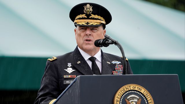 Le plus haut gradé américain, le général Mark Milley, a confirmé mercredi publiquement un essai de missile hypersonique par Pékin. [Kevin Lamarque - Reuters]