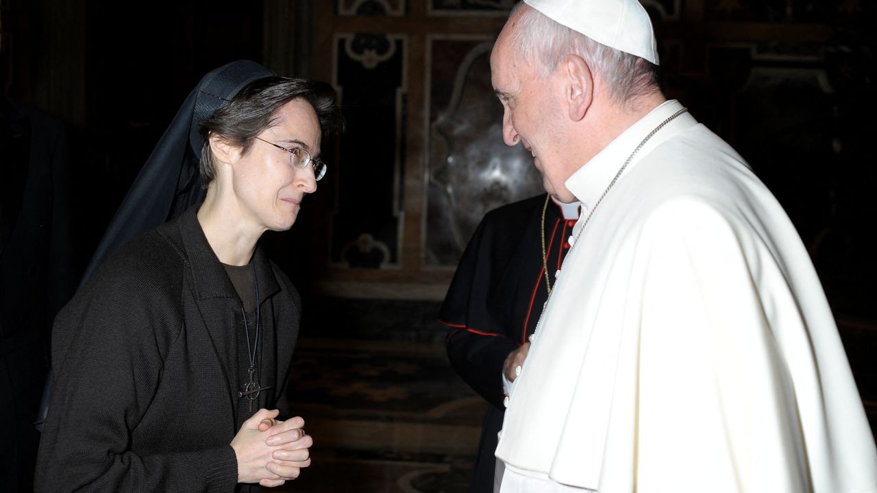 Raffaella Petrini est devenue la première femme à être nommée par le pape à la tête du gouvernorat du Vatican. [AFP]