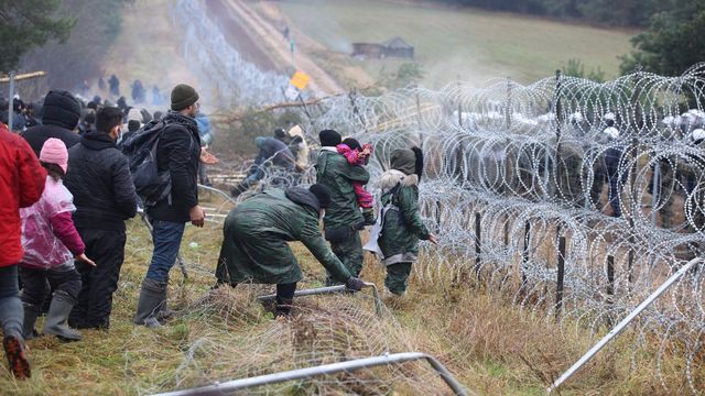 La Pologne a fait état d'une hausse des tentatives de franchissement de sa frontière. [Leonid Shcheglov - AFP]