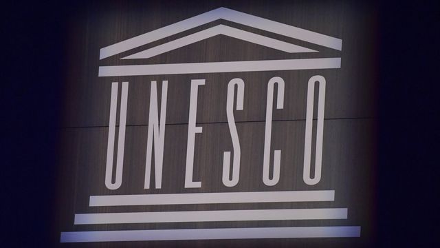 Le logo de l'Unesco lors des célébration du 75e anniversaire. [Julien de Rosa - EPA/Keystone]