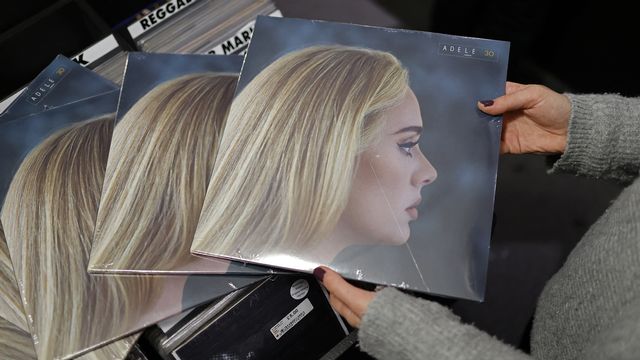 L'album "30" d'Adele disponible dans le magasin Sister Ray record à Londres le 19 novembre 2021.
Tolga Akmen
AFP [Tolga Akmen - AFP]