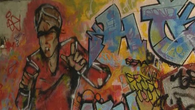 Grafitti, tags, art urbain [RTS]