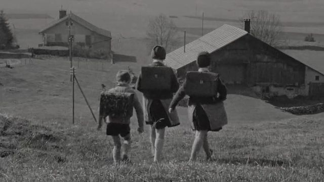 Quand nous étions petits enfants, un film d'Henry Brandt au début des années 60.