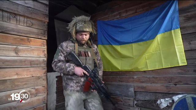 La guerre de position continue dans la région ukrainienne du Donbass, partiellement occupée par les forces du Kremlin. Reportage au plus près de la ligne de front [RTS]
