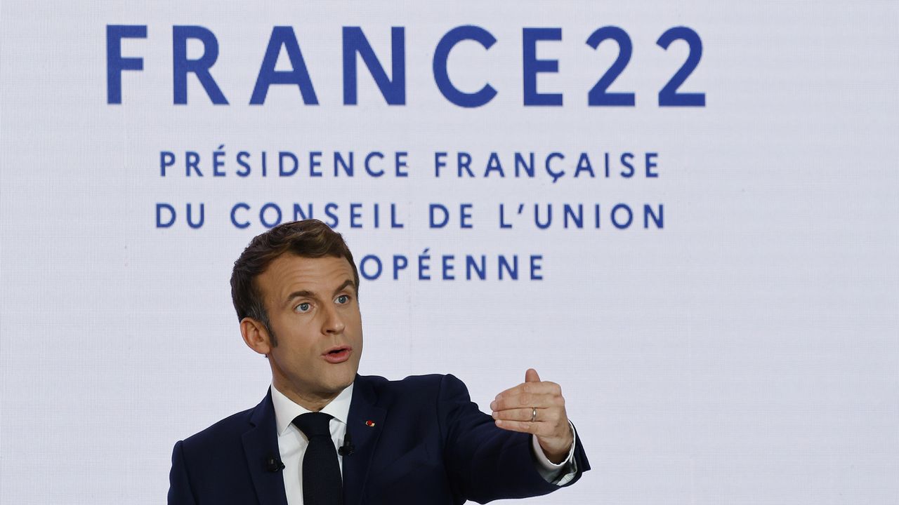 Emmanuel Macron veut réformer Schengen pour mieux protéger les frontières [Ludovic Marin - Pool Photo via AP]