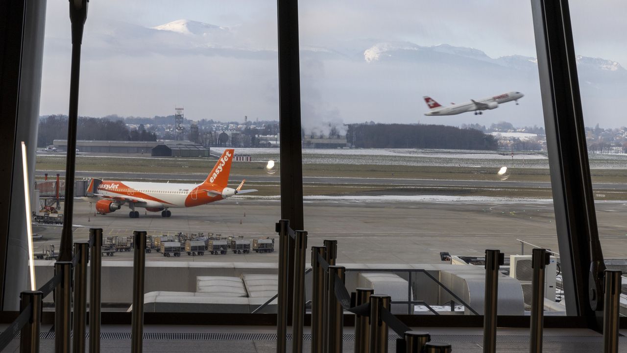 L'aéroport de Genève s'attendait à 25'000 passagers vendredi, soit 40% du trafic de 2019.  [Salvatore Di Nolfi - Keystone]