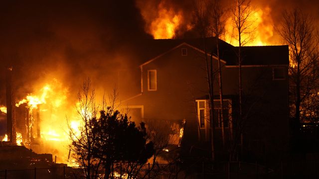 Des centaines de maison détruites par des incendies dans le Colorado. [AP Photo/David Zalubowski - Keystone]