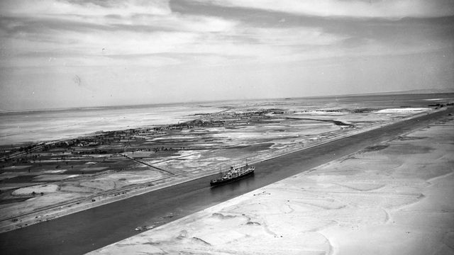 Le canal de Suez en 1953. [Jim Pringle - KEYSTONE]