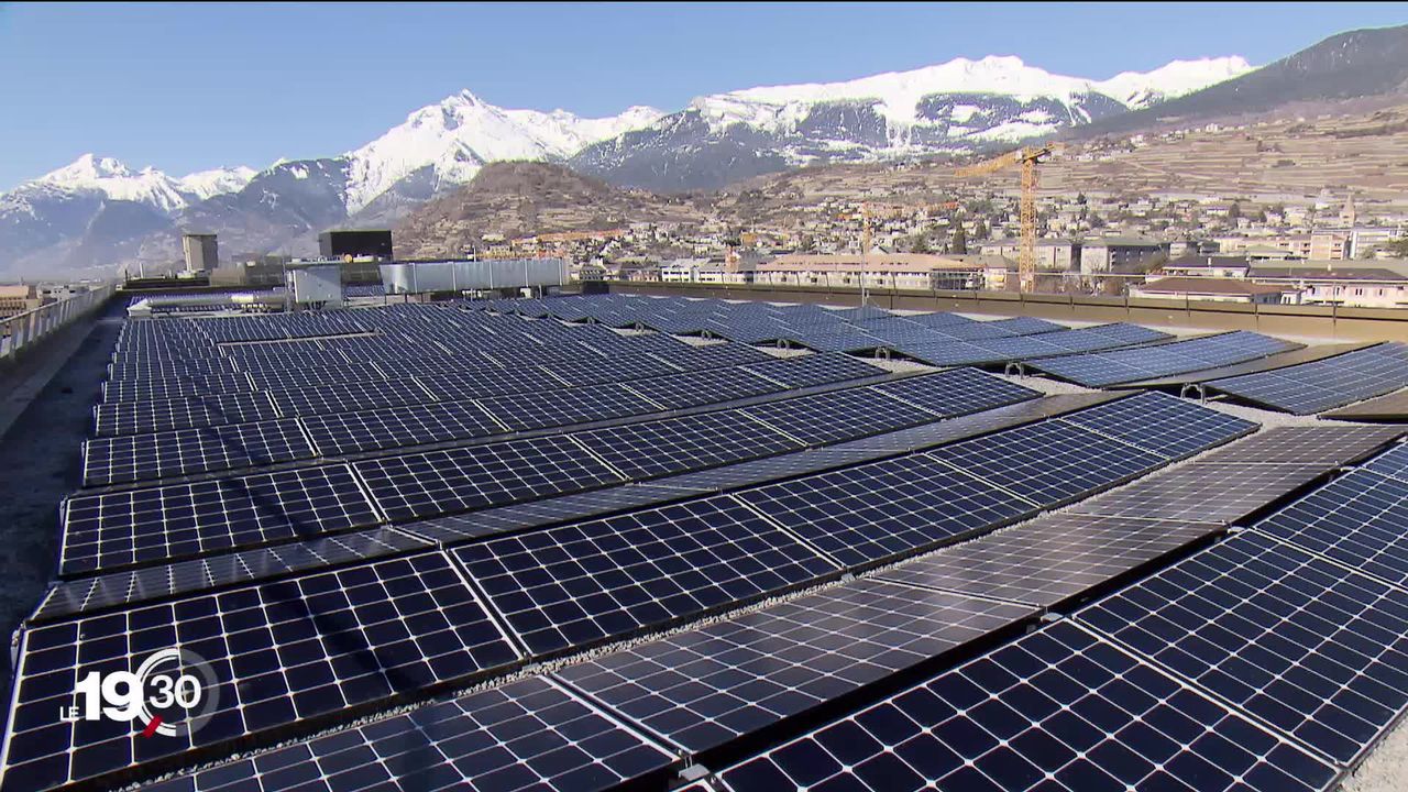 Un projet de centrale solaire sur un alpage valaisan fâche les organisations écologistes [RTS]