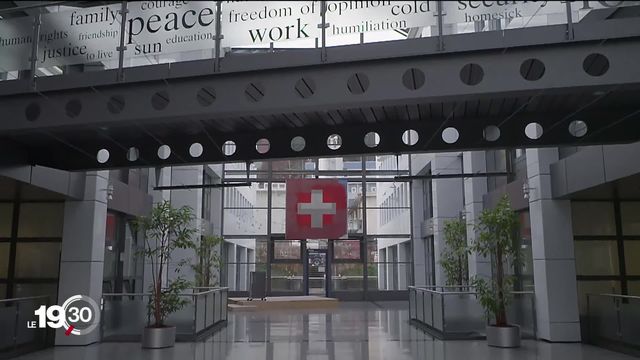 Asile en Suisse: une dizaine d'enquêtes pénales en cours pour dérapages d'agents dans les centres [RTS]