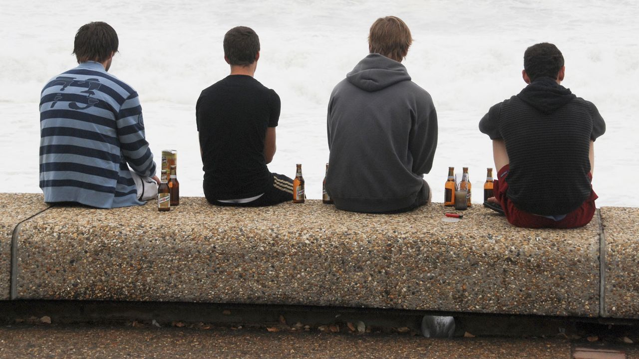 La part des jeunes disant avoir une consommation excessive d'alcool a augmenté en dix ans. [PhG - Fotolia]
