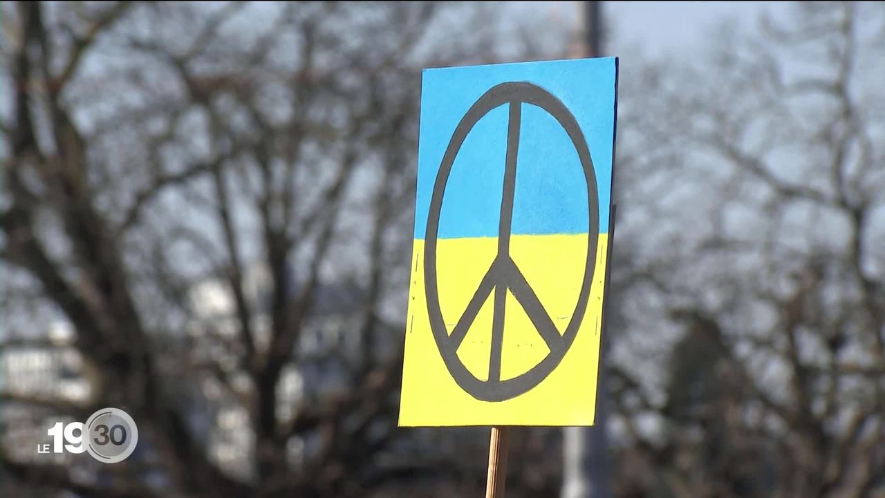 Des dizaines de milliers de personnes manifestent à Zurich et Genève pour exiger la paix en Ukraine [RTS]