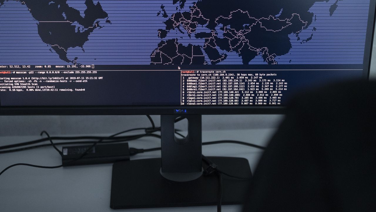 Les cyber-attaques se multiplient depuis le début de la guerre en Ukraine. [Keystone]