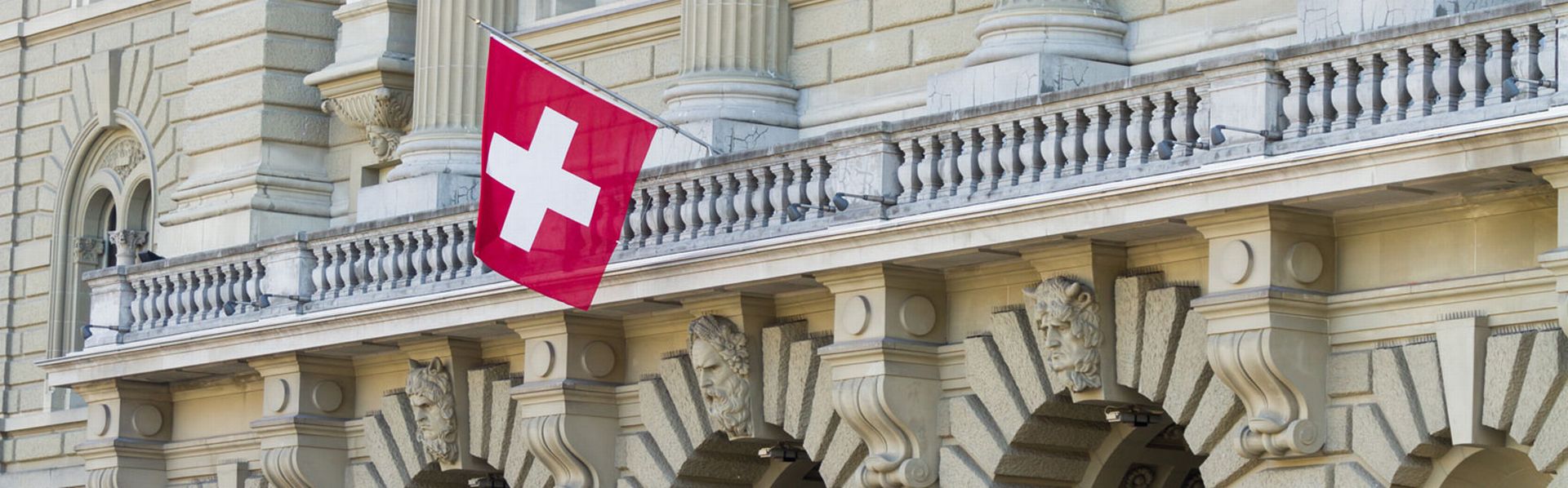 Banner du dossier RTS Découverte sur la neutralité suisse [william87 - depositphotos]