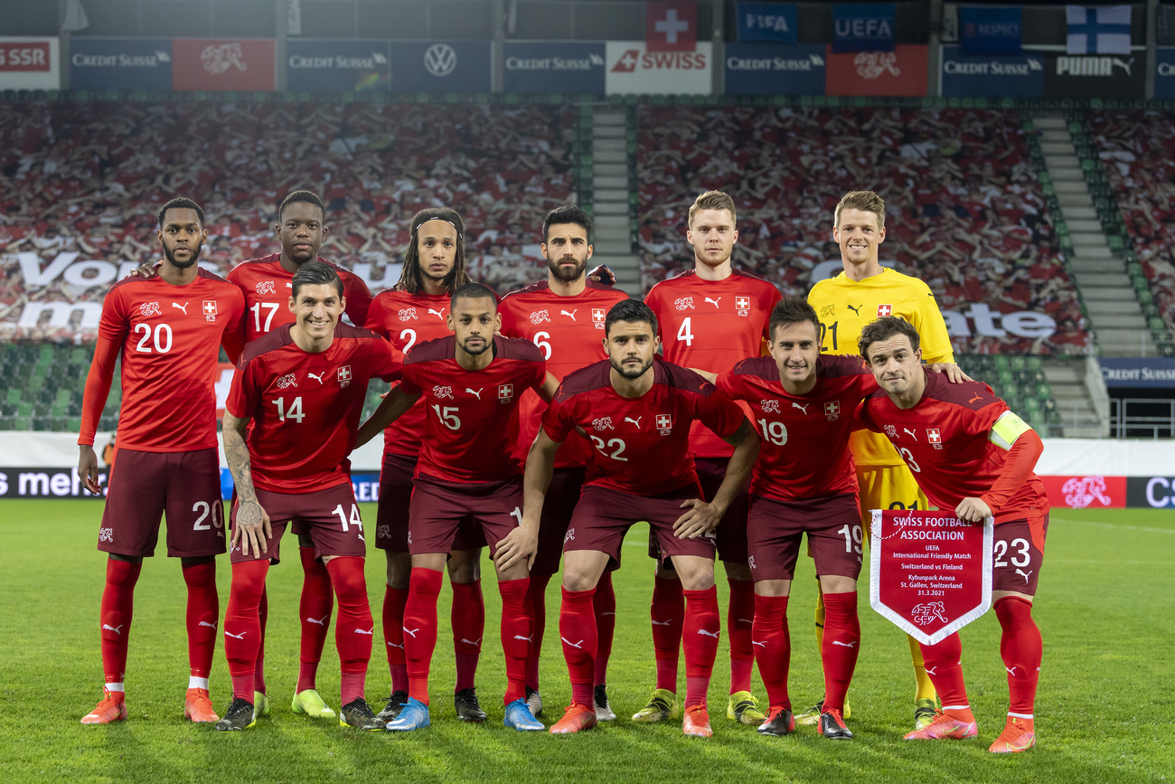 Foot: quelle équipe de Suisse dans 7 mois au Qatar? - rts.ch - Football