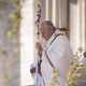 Le Pape François pendant la messe de Pâques et la bénédiction Urbi et Orbi sur la place Saint-Pierre, au Vatican, le 17 avril 2022. [EPA/VATICAN MEDIA HANDOUT HANDOUT/KEYSTONE]