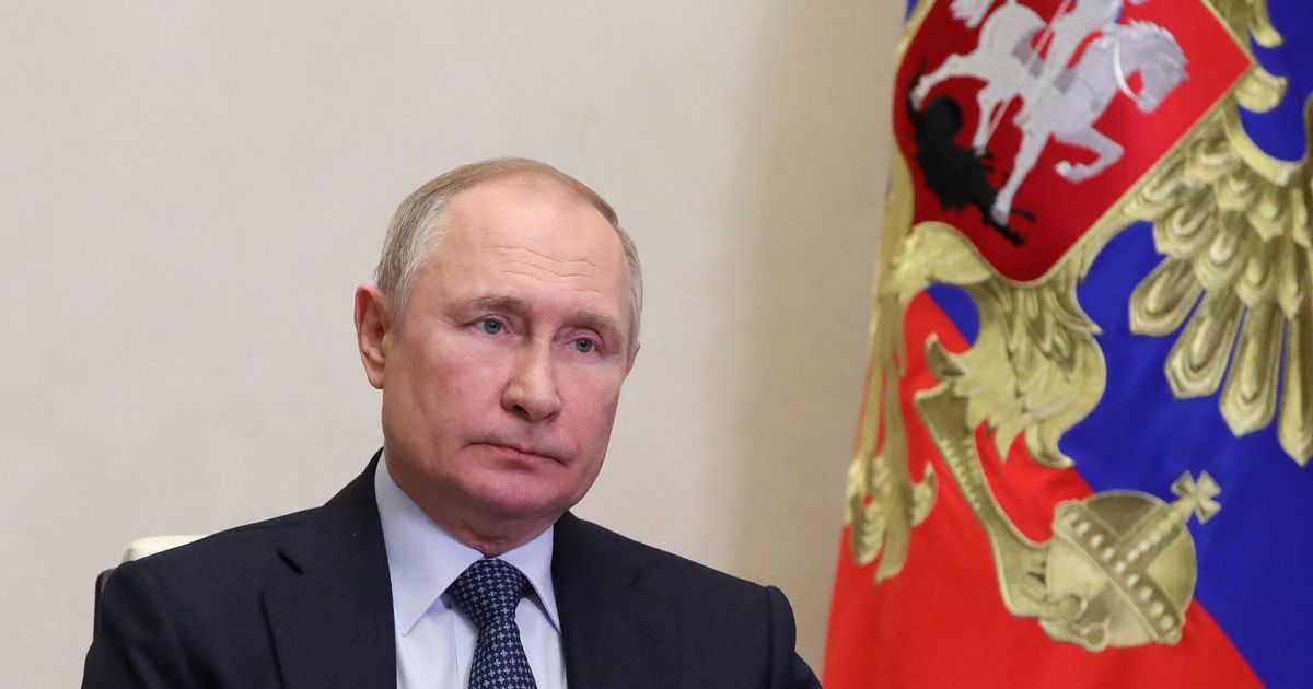 Putin rinde homenaje a una brigada acusada por Kiev de abuso de Boutcha – rts.ch