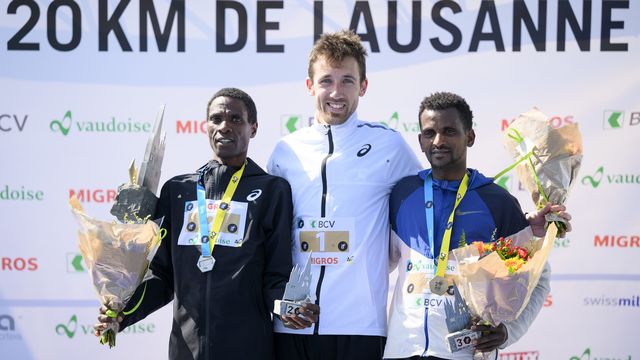 Chevrier a remporté l'édition 2022 du 20km de Lausanne devant Kipkorir et Shumie. [Laurent Gillieron - Keystone]