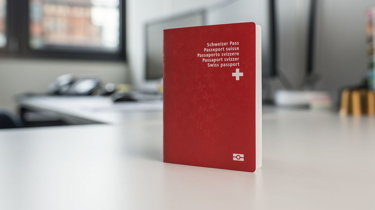 Le passeport suisse.  [CHRISTIAN BEUTLER - KEYSTONE]
