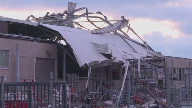 Nombreux dégâts après le passage d'une tornade à Paderborn, en Allemagne [RTS]