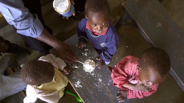 La clinique Lea Toto (photo prise en novembre 2004) soigne depuis plusieurs années les enfants des bidonvilles de Nairobi. [Stephen Morrison - Keystone/EPA]