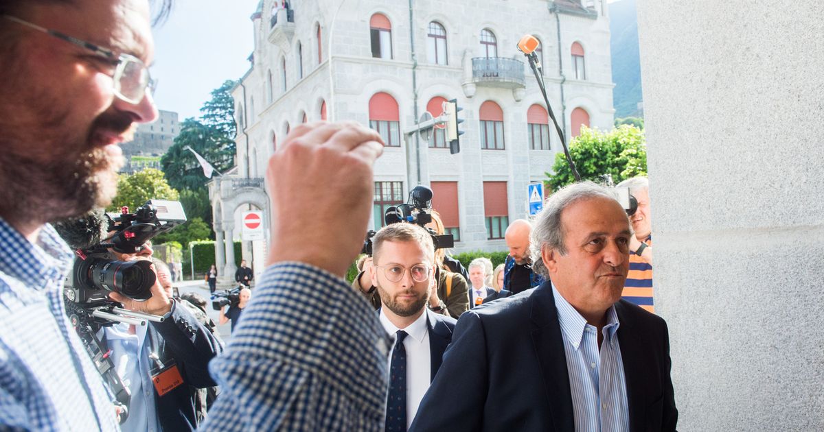 Sepp Blatter et Michel Platini comparaissent devant la justice suisse