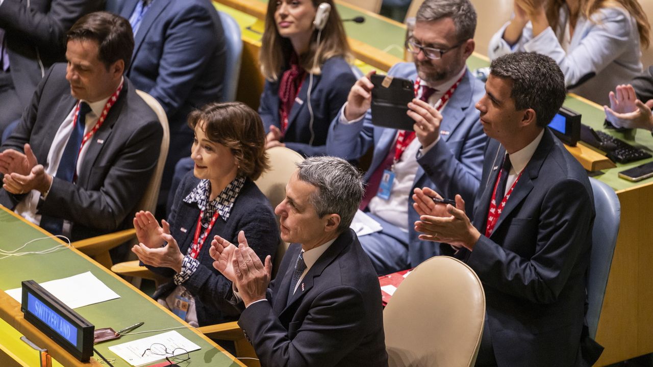 Le président de la Confédération Ignazio Cassis (en bas à droite) à côté l'ambassadrice de la Suisse auprès de l'ONU à New-York Pascale Baeriswyl. [Alessandro Della Valle - EPA/keystone]