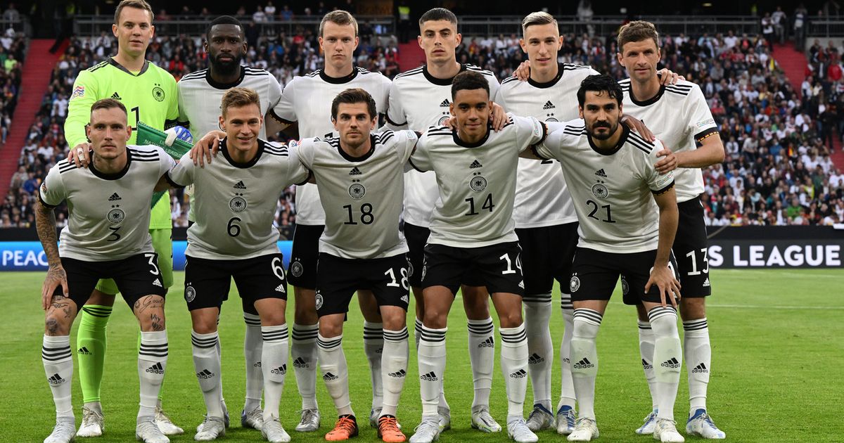 Noch umstrittener in Deutschland ist die Streichung des Namens „Mannschaft“.