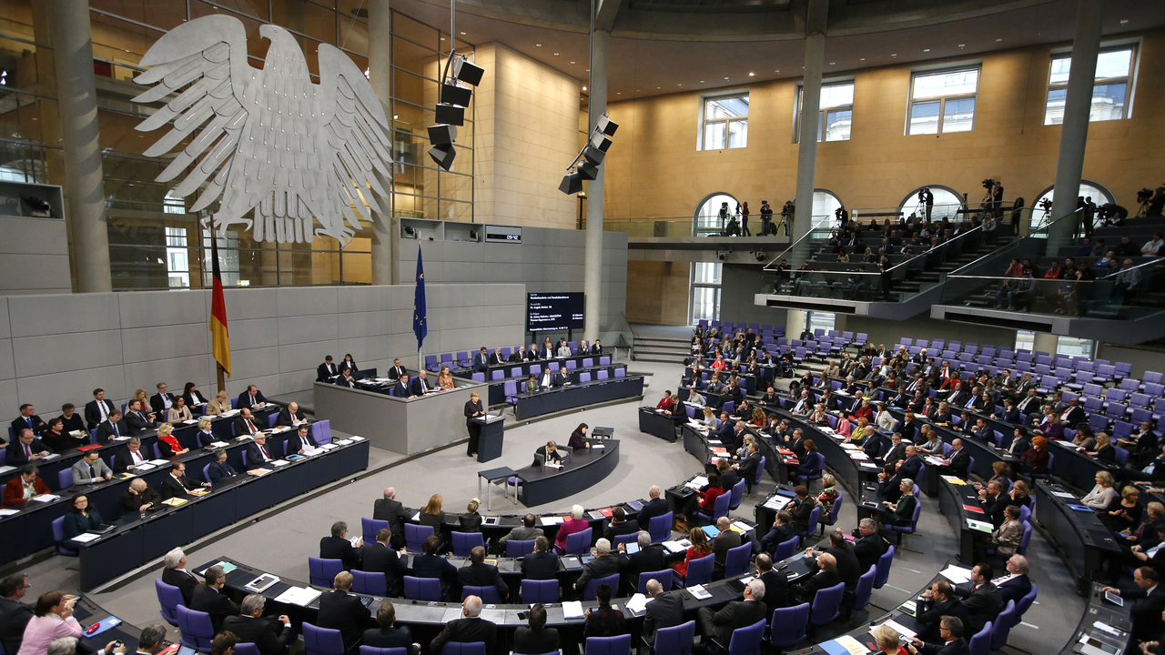 Le Parlement allemand a abrogé une loi remontant à la période nazie qui limitait l'information sur l'avortement. [Fabrizio Bensch - Reuters]