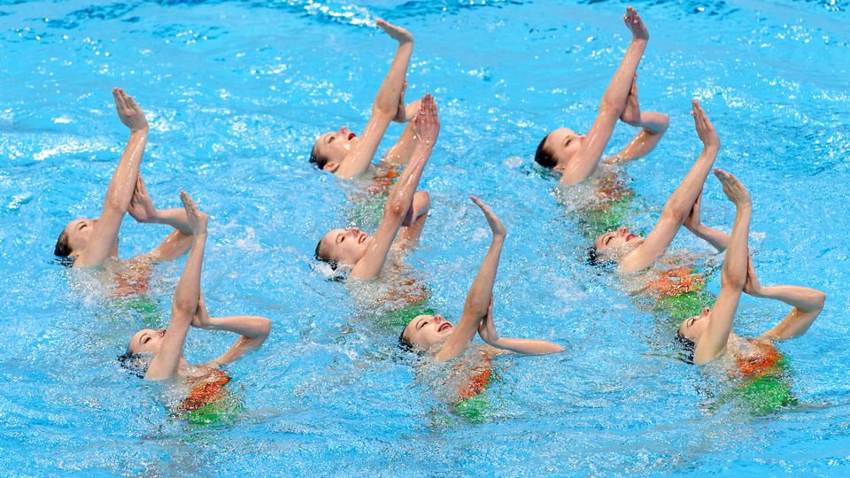 L'équipe de Suisse de natation synchronisée, avec notamment Joelle Peschl, lors des Européens 2016 à Londres. [Andrea Staccioli - Freshfocus]