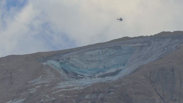 En Italie, les recherches ont repris au glacier de la Marmolada [RTS]