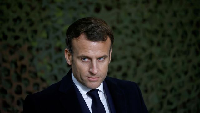 Emmanuel Macron fait un double geste envers les Algériens et les pieds-noirs. [Stéphane Mahe - Keystone]