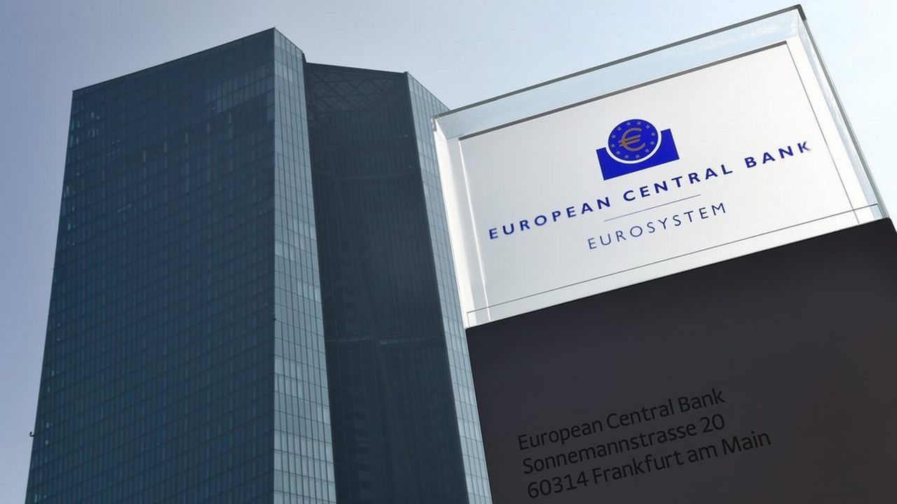 La BCE met fin à une décennie d'argent facilement accessible en zone euro. [Arne Dedert - EPA/Keystone]