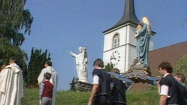 Procession de l'Assomption dans le canton de Fribourg en 1984. [RTS]