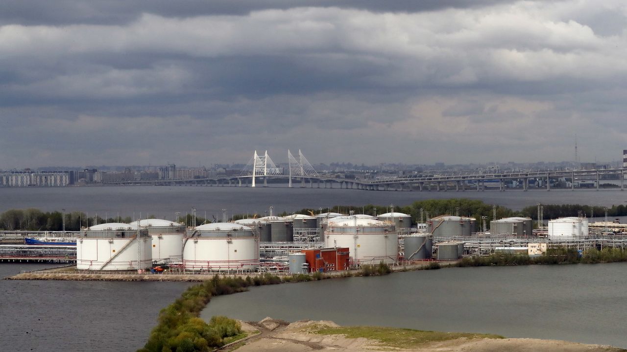 Un terminal pétrolier dans la région de Saint-Petersbourg, en Russie.  [Anatoly Maltsev - Keystone]